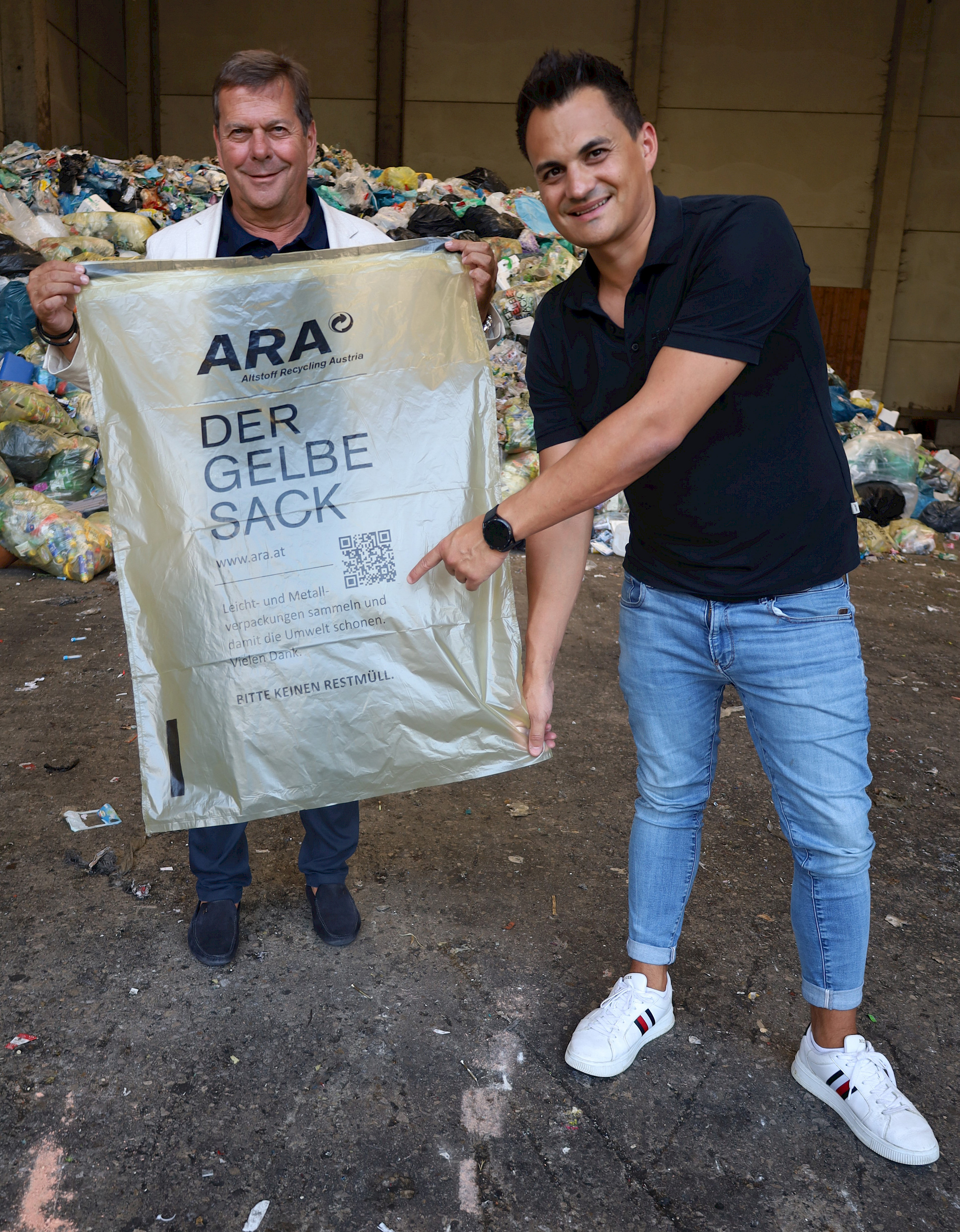 Aktuell sortiert Höpperger Umweltschutz täglich mehr als 80 Tonnen Leichtverpackungen in Pfaffenhofen. Bildnachweis: Höpperger Umweltschutz