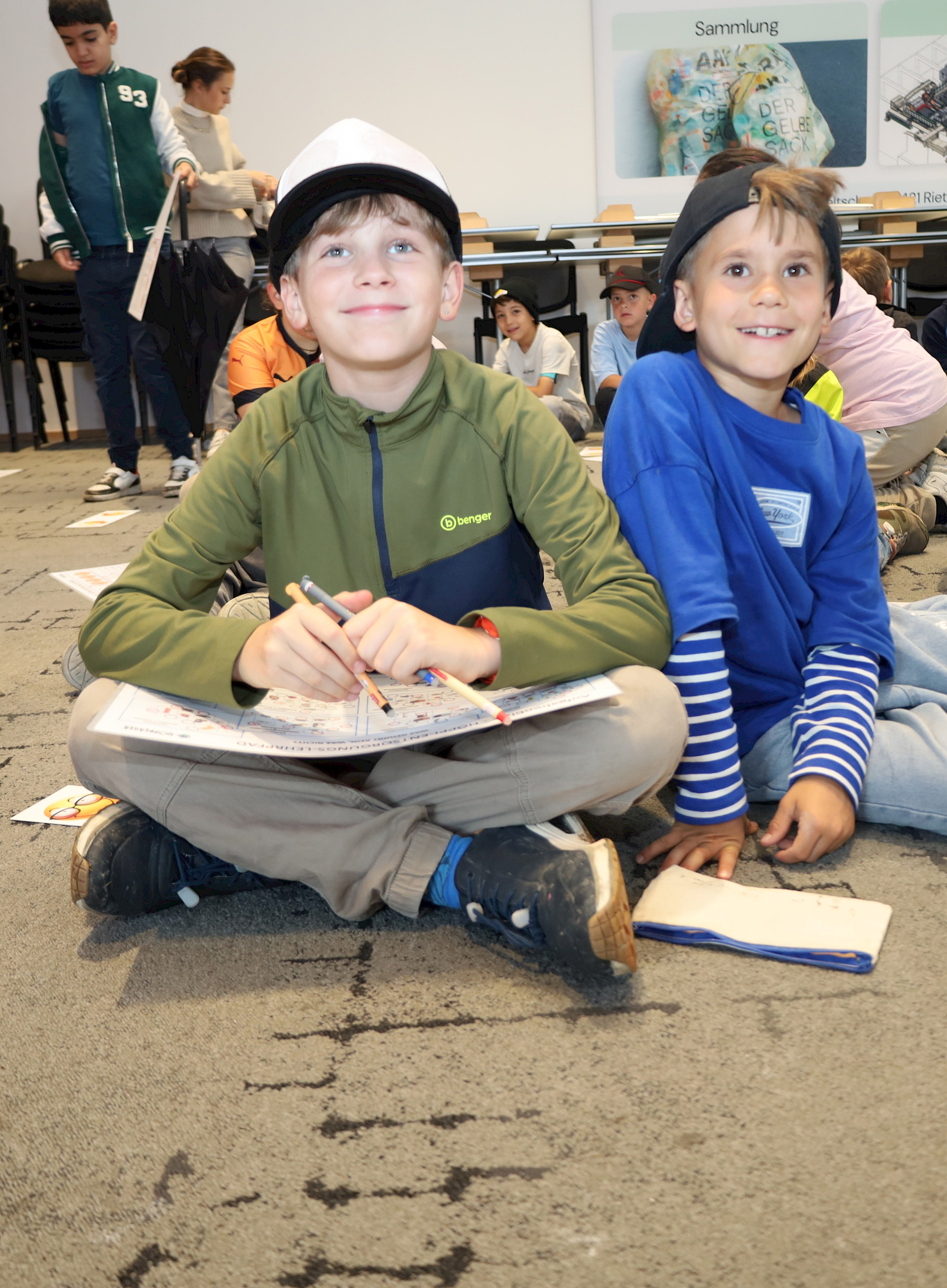 Viele wissenswerte Infos bekamen die Schüler:innen bei Höpperger Umweltschutz.